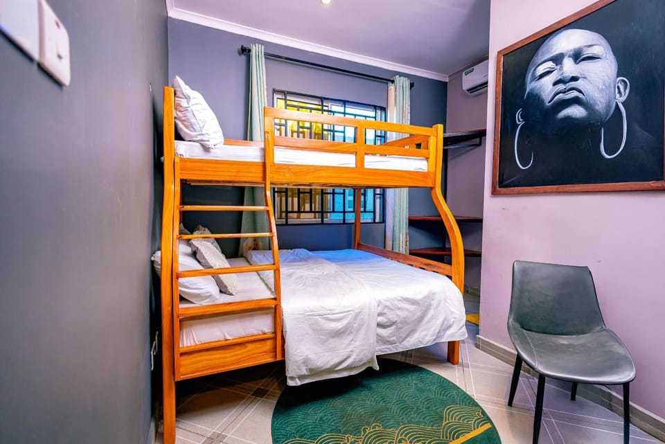 Bed, Photo of the whole room, Bedroom, bunk bed