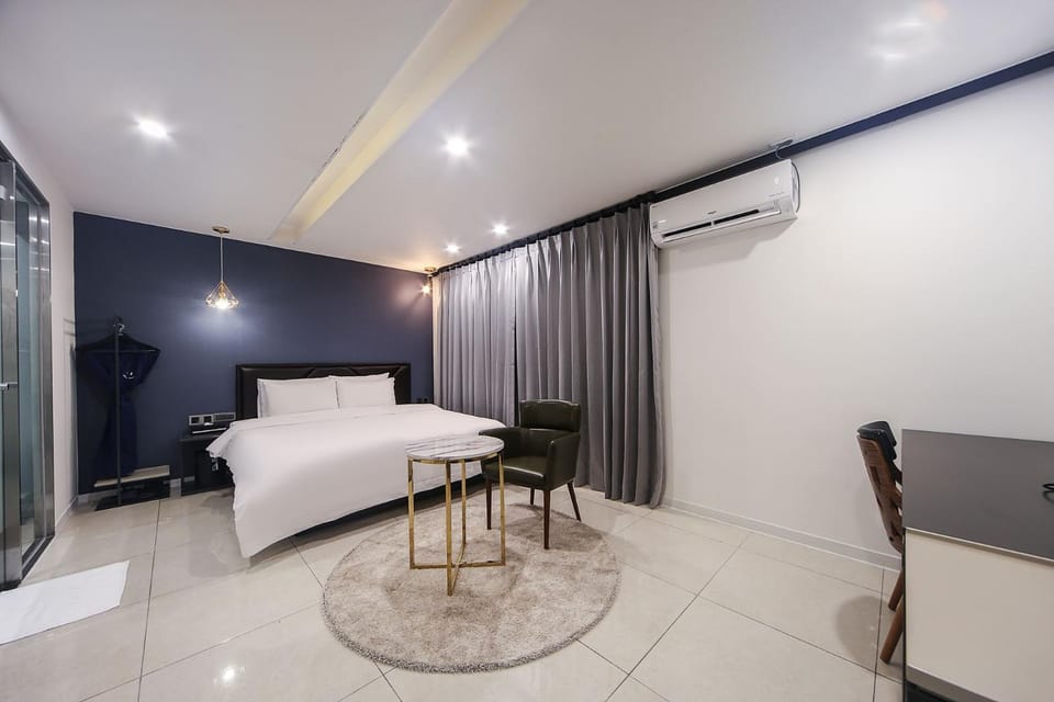온나 호텔 대연동 부산 Daeyeon ONNA Hotel Daeyeon Busan Motel in Busan