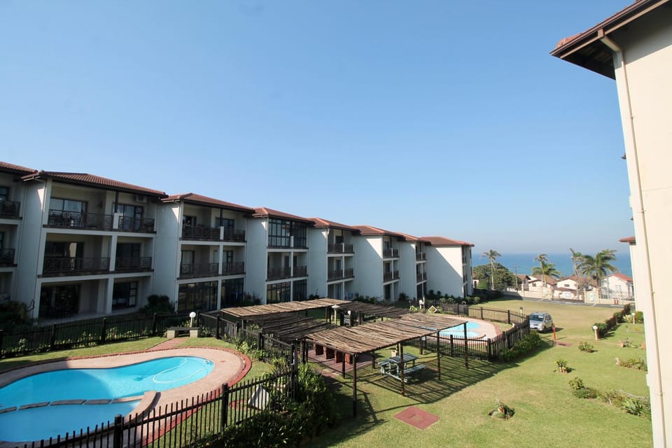View (from property/room), Sea view, Swimming pool