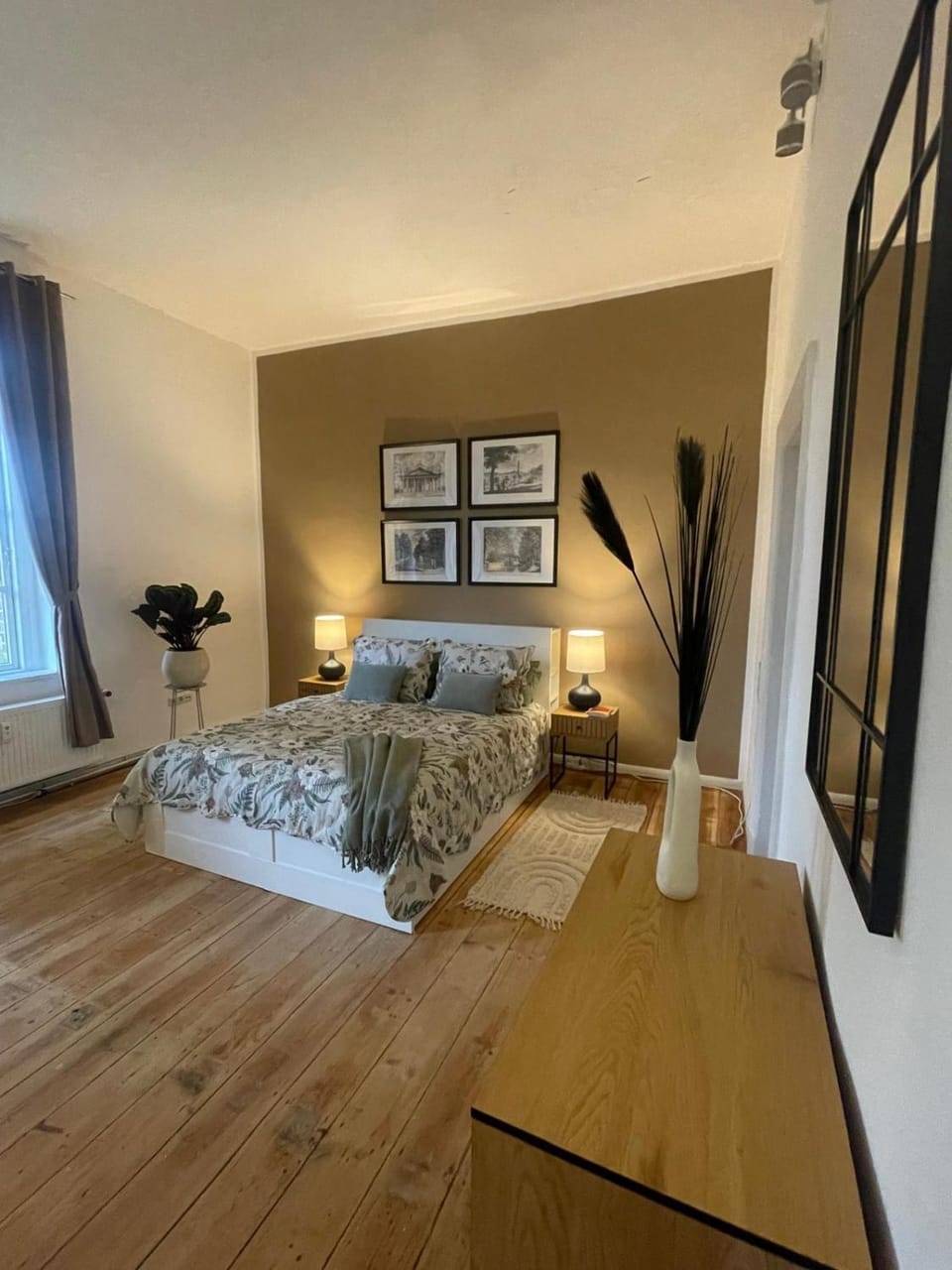 Living room, Bedroom