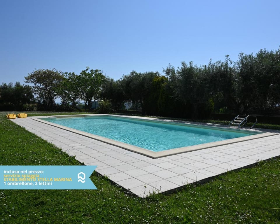VIVA3 - Numana, ampio trilocale in villa con piscina Apartment in Marche