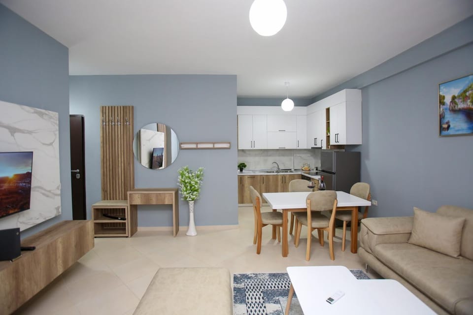 TV and multimedia, Kitchen or kitchenette, Living room, Seating area, Dining area, oven, pet friendly, stove