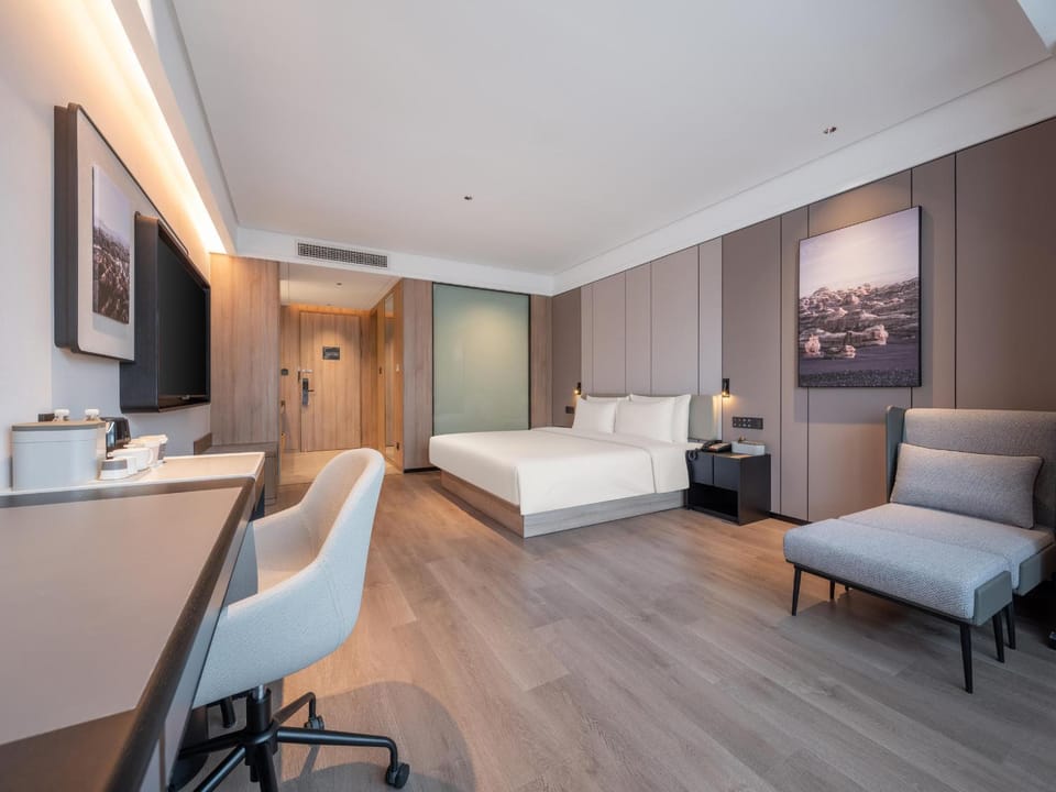 Atour Hotel Nanjing South Station Hotel in Nanjing