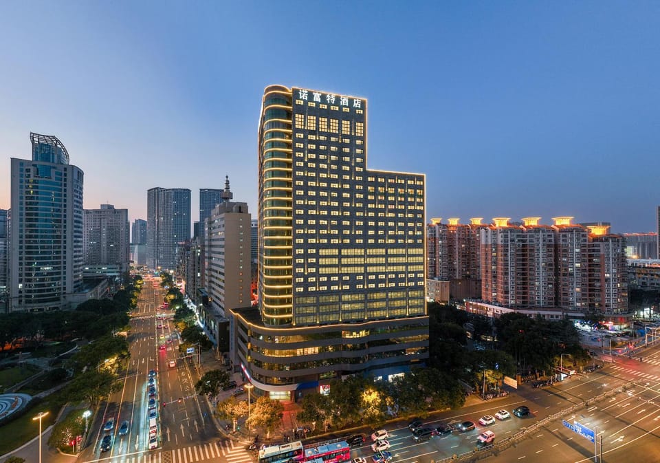 Property building, Street view, Location