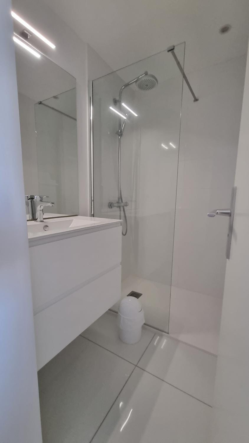 Shower, Bathroom