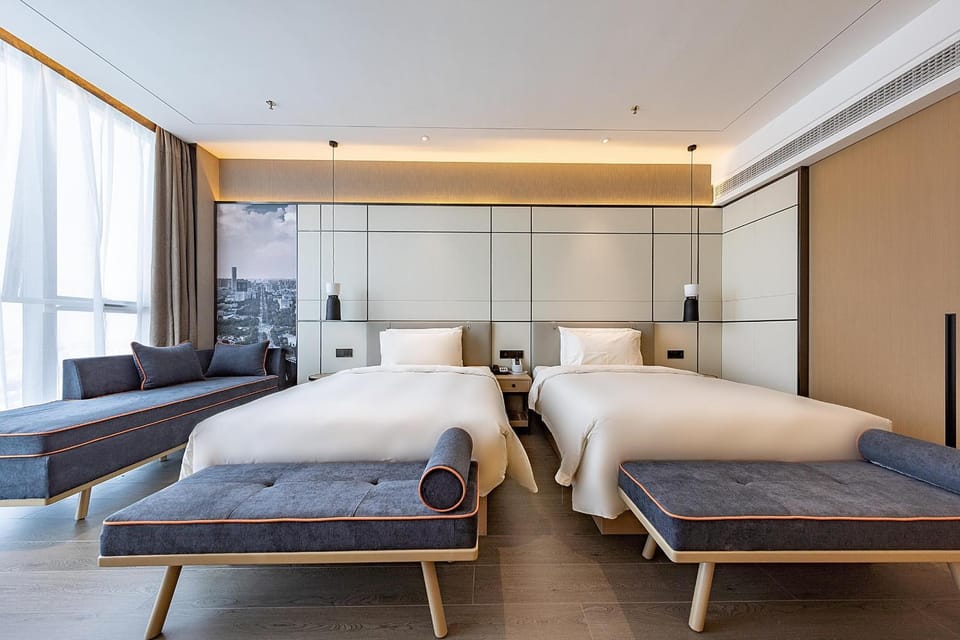 Atour Hotel Zhongshan Ancient Town Huayi Plaza Hotel in Guangzhou