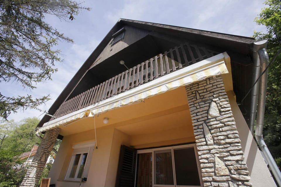 Property building, Balcony/Terrace
