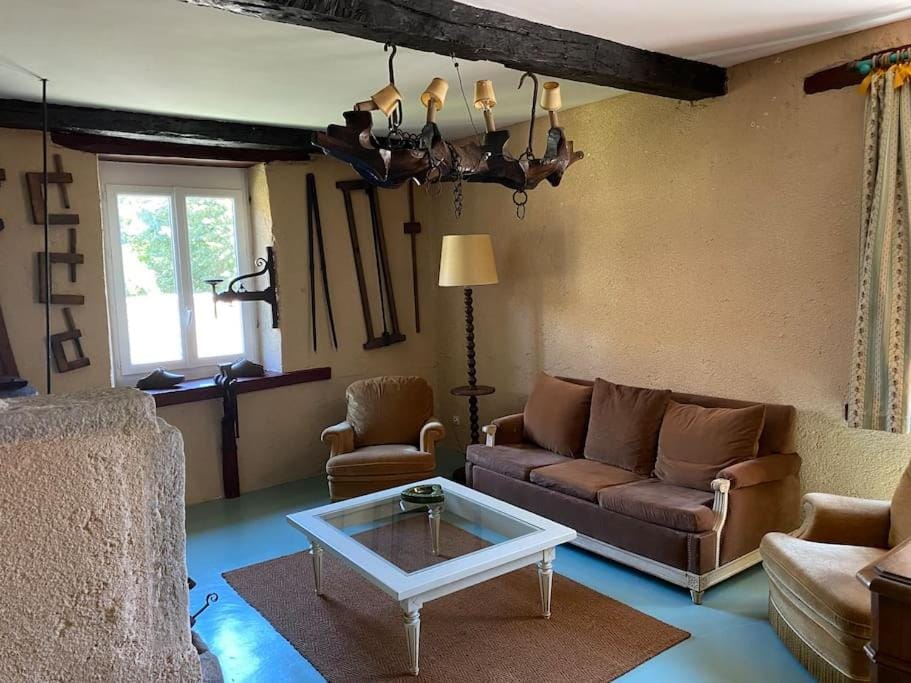 Living room, Seating area, flat iron