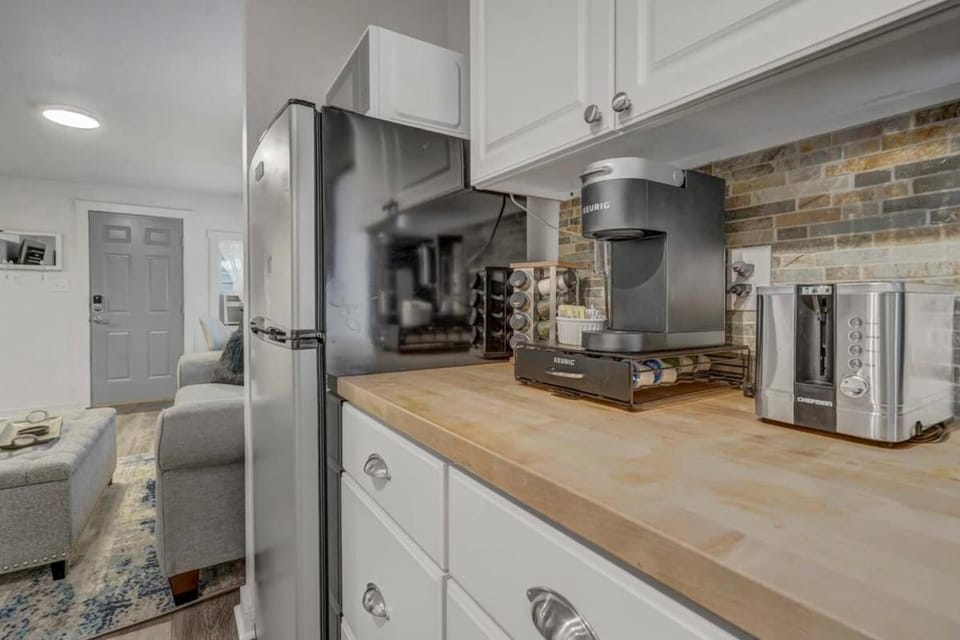 Euro Villa - Walkable Location Scenic Views House in Colorado Springs