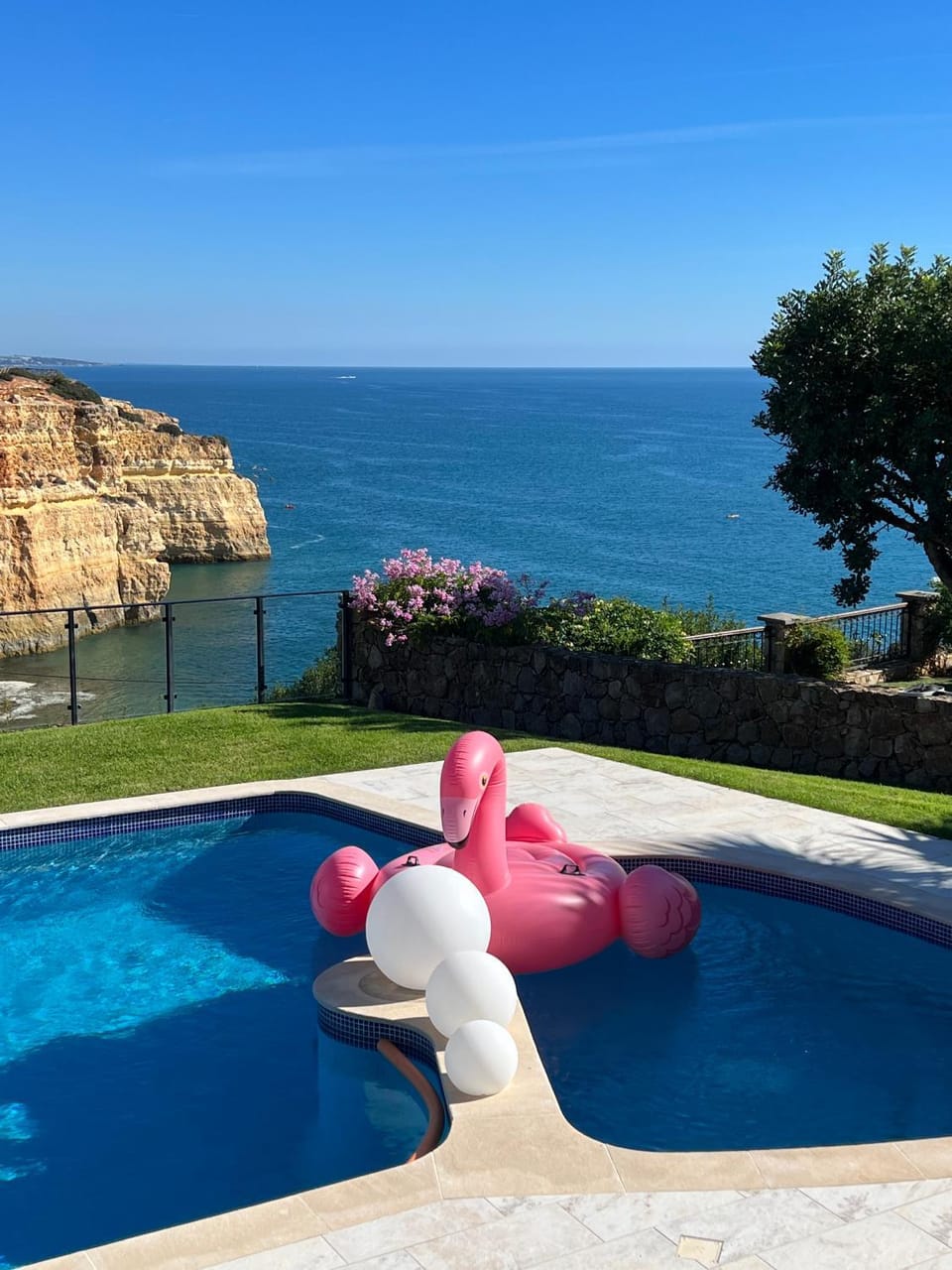 Sea view, Swimming pool