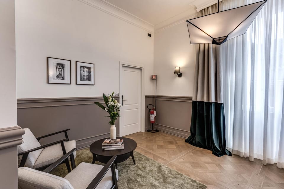 Seating area