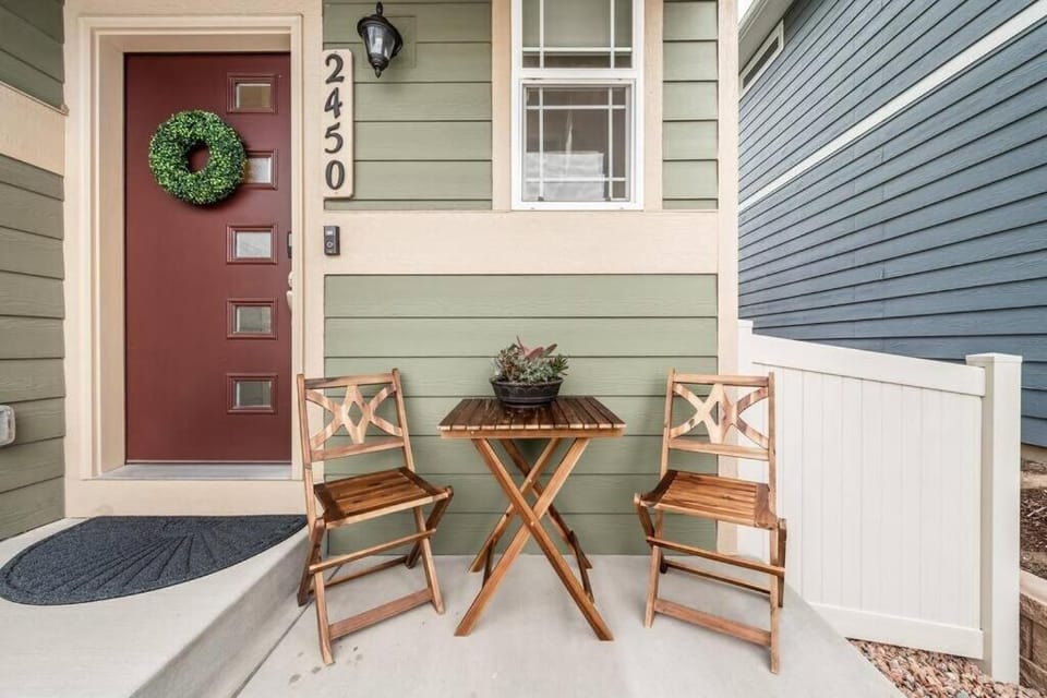 Pioneer Retreat - Downtown High-End Haven House in Colorado Springs