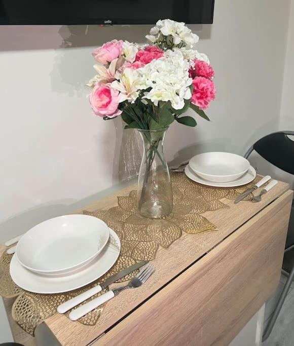 Modern self-contained studio Apartment in Birmingham