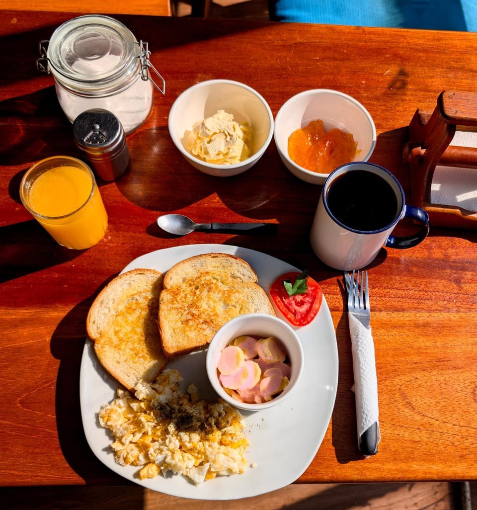 Food and drinks, Breakfast, Continental breakfast