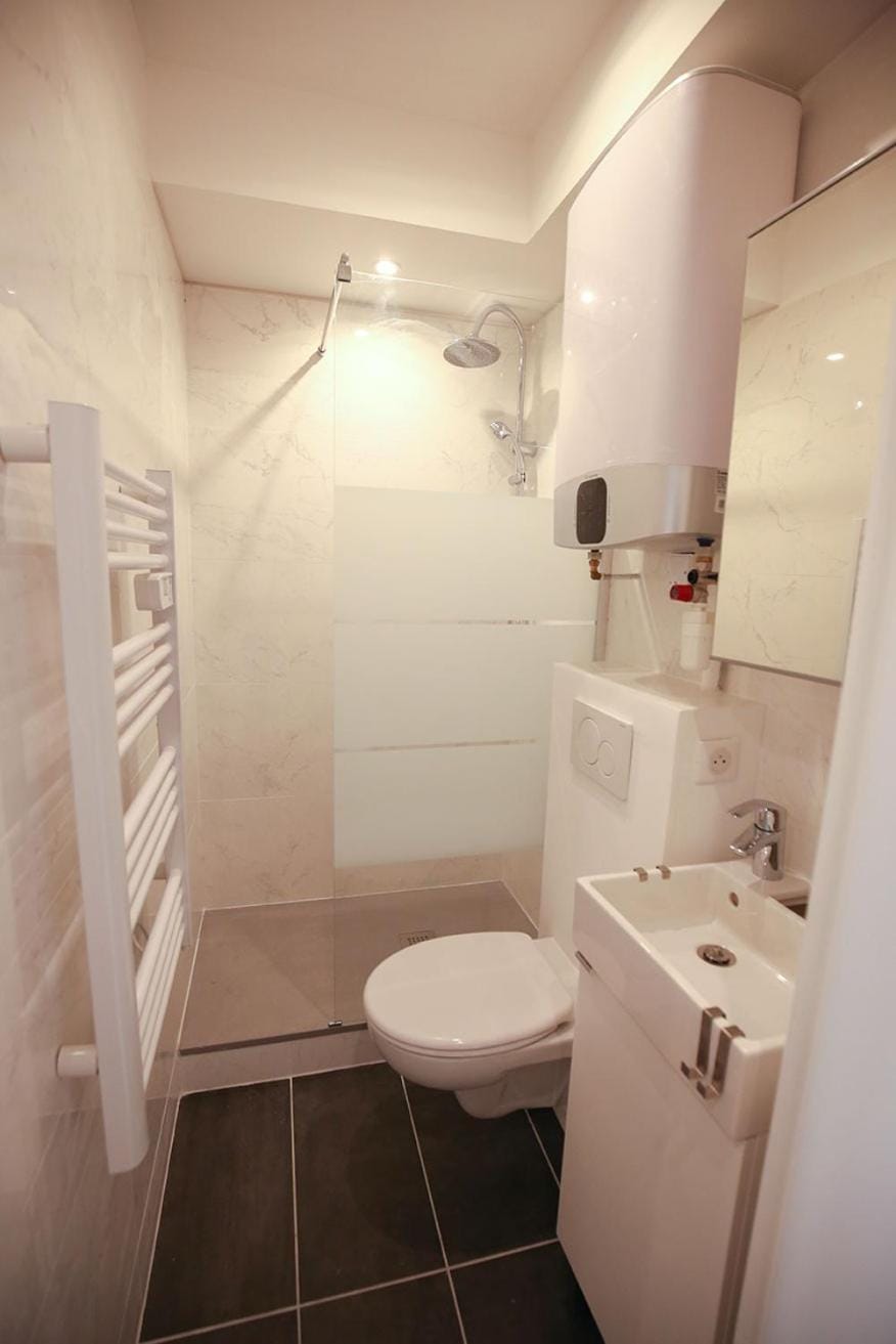 Shower, Toilet, Bathroom