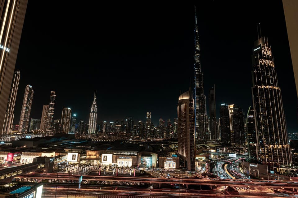 Nearby landmark, Night, View (from property/room), City view, Landmark view, Street view, Location