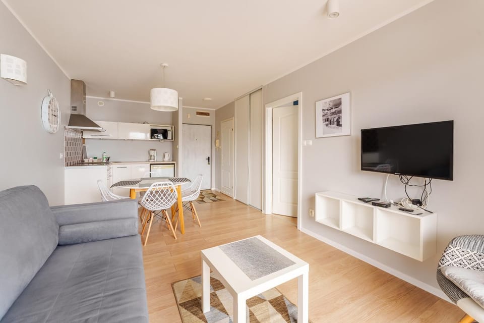 Communal lounge/ TV room, TV and multimedia, Kitchen or kitchenette, Living room, Seating area, Dining area, Evening entertainment