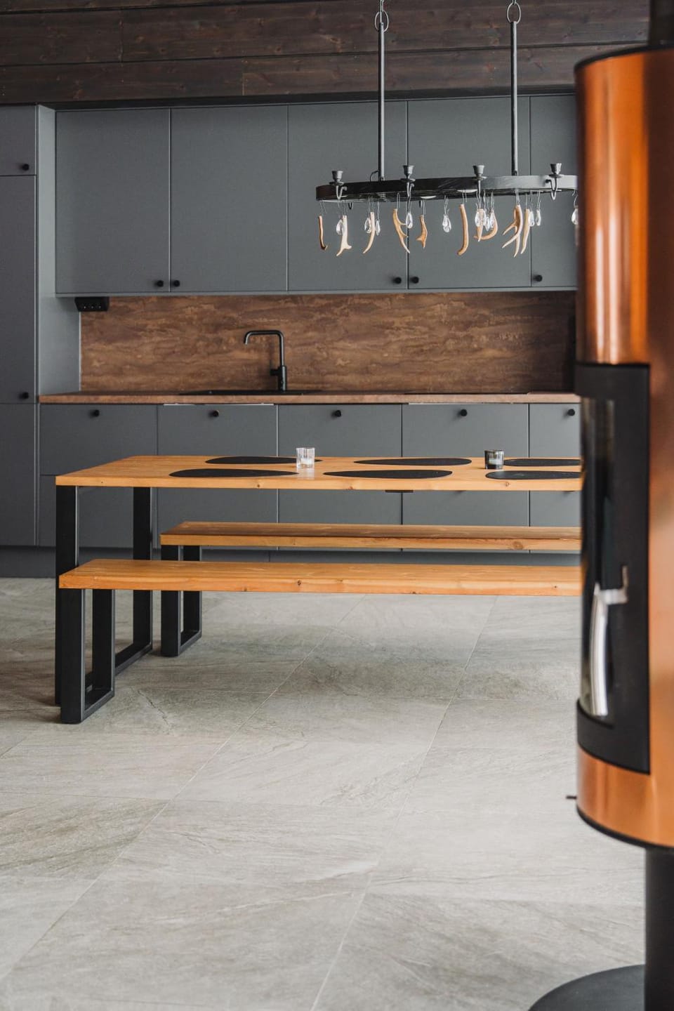 Dining area, fireplace, kitchen