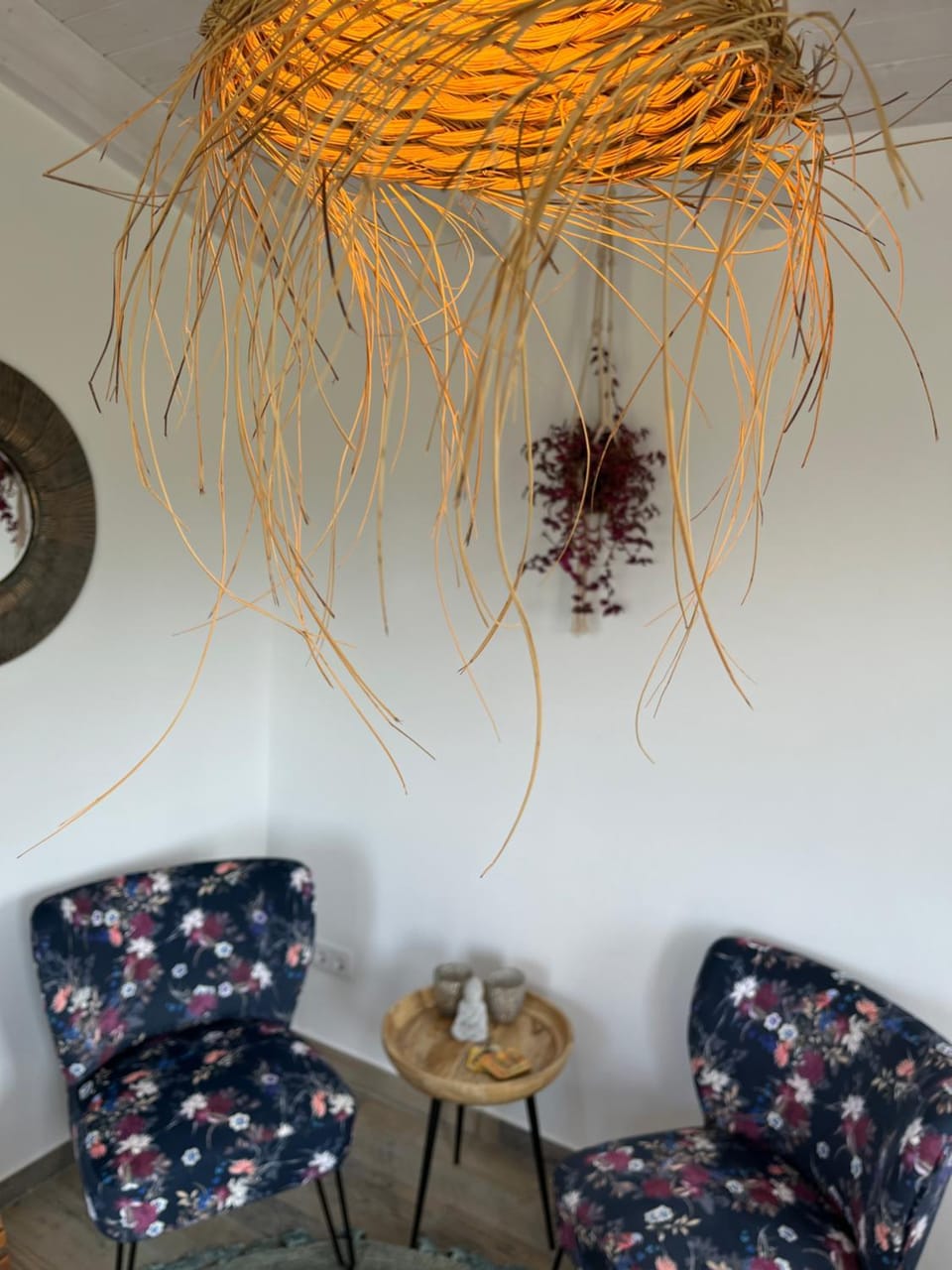Decorative detail, Seating area