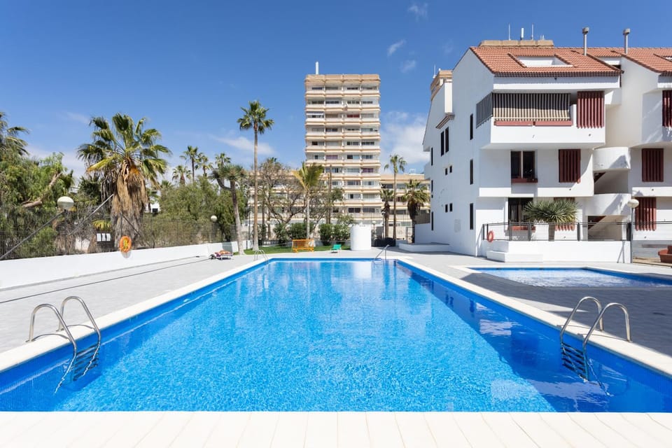 Home2Book Cozy Flat Las Americas Beach, Pool Apartment in Playa de las Americas