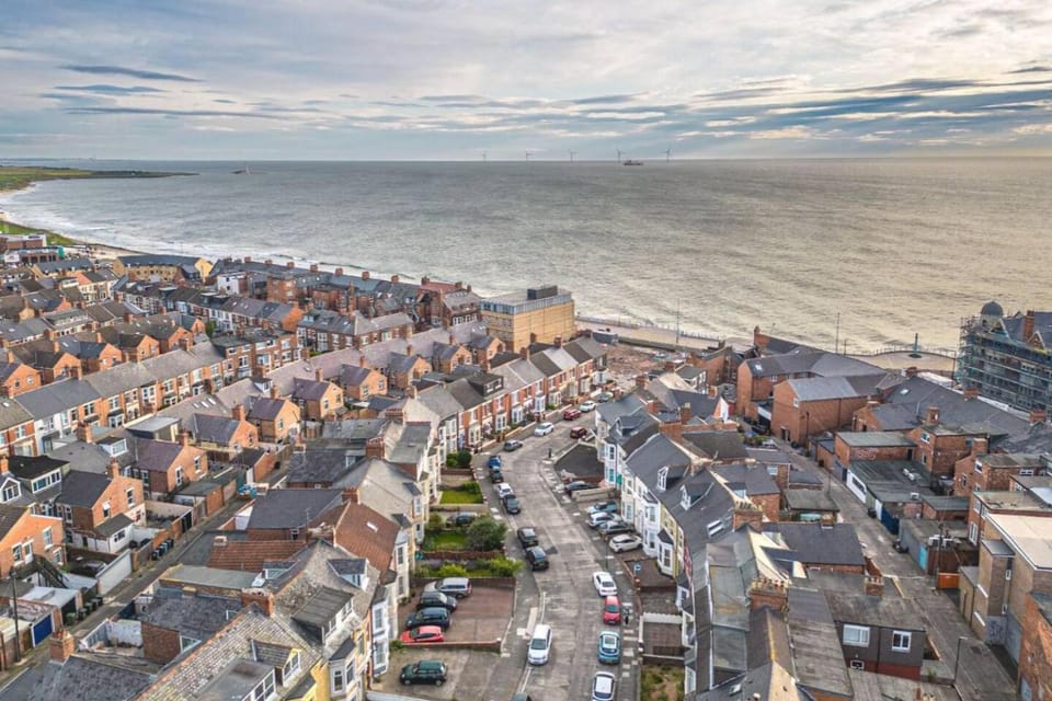 Modern Luxury 2-Bedroom Oasis in Heart of Whitley Apartment in Whitley Bay