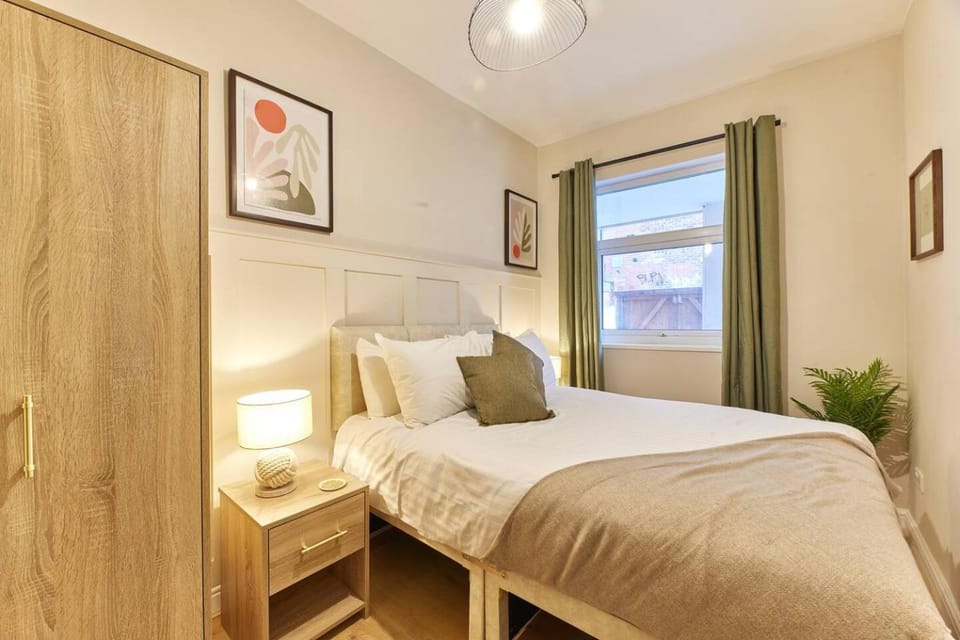 Modern Luxury 2-Bedroom Oasis in Heart of Whitley Apartment in Whitley Bay