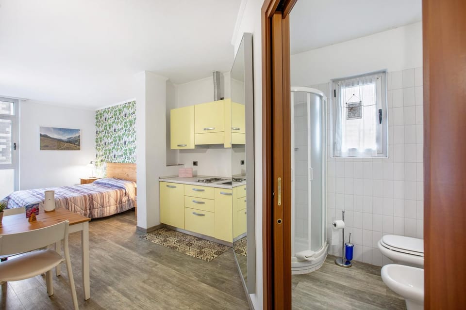 Living room, Bedroom