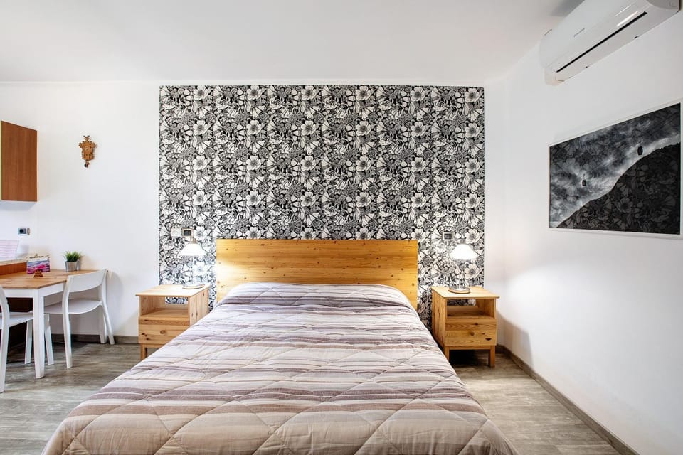 Living room, Bedroom