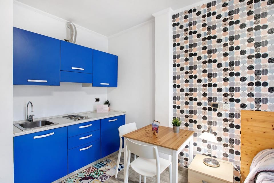 Property building, Kitchen or kitchenette, Living room