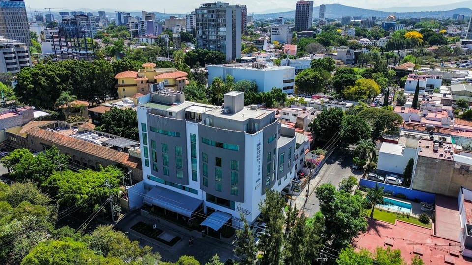 Property building, Facade/entrance, Off site, Day, Neighbourhood, Bird's eye view, Street view