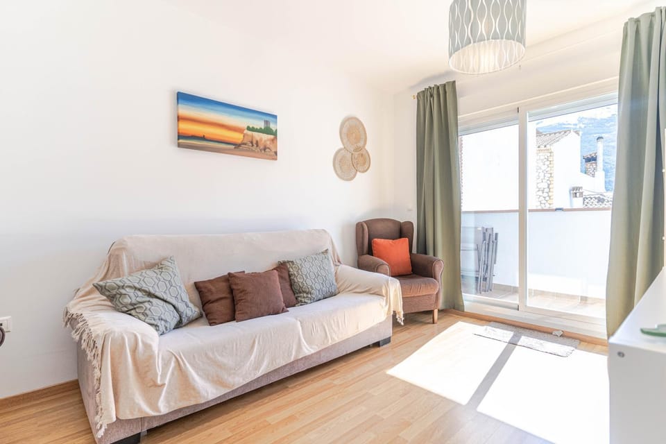 Living room, Photo of the whole room, Seating area