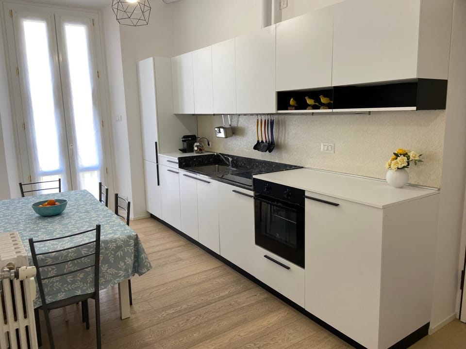 Dining area, dishwasher, oven, stove, kitchen