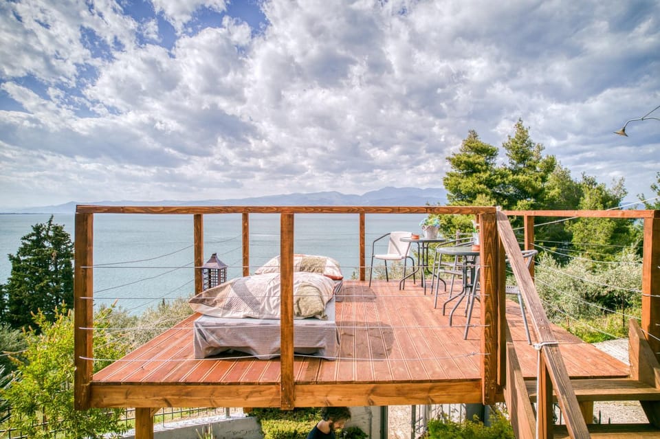 Patio, Spring, Day, Natural landscape, Garden, View (from property/room), Balcony/Terrace, Balcony/Terrace, Living room, Seating area, Lake view, Sea view, sunbed