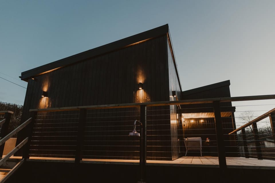Property building, Balcony/Terrace