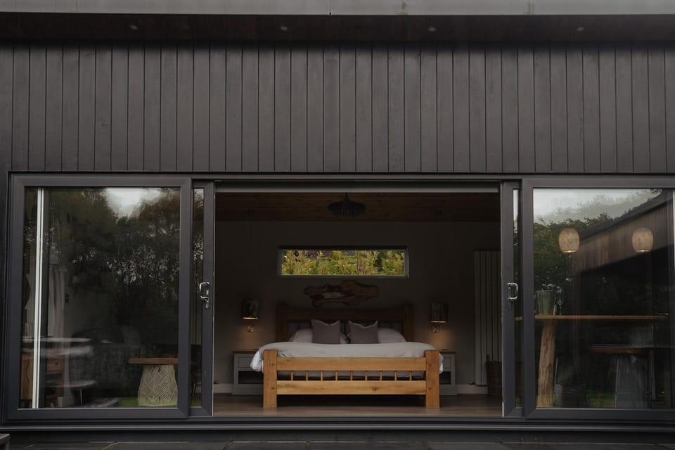 3 x bespoke built cabins with hot tubs, mid Wales Cabin in Wales