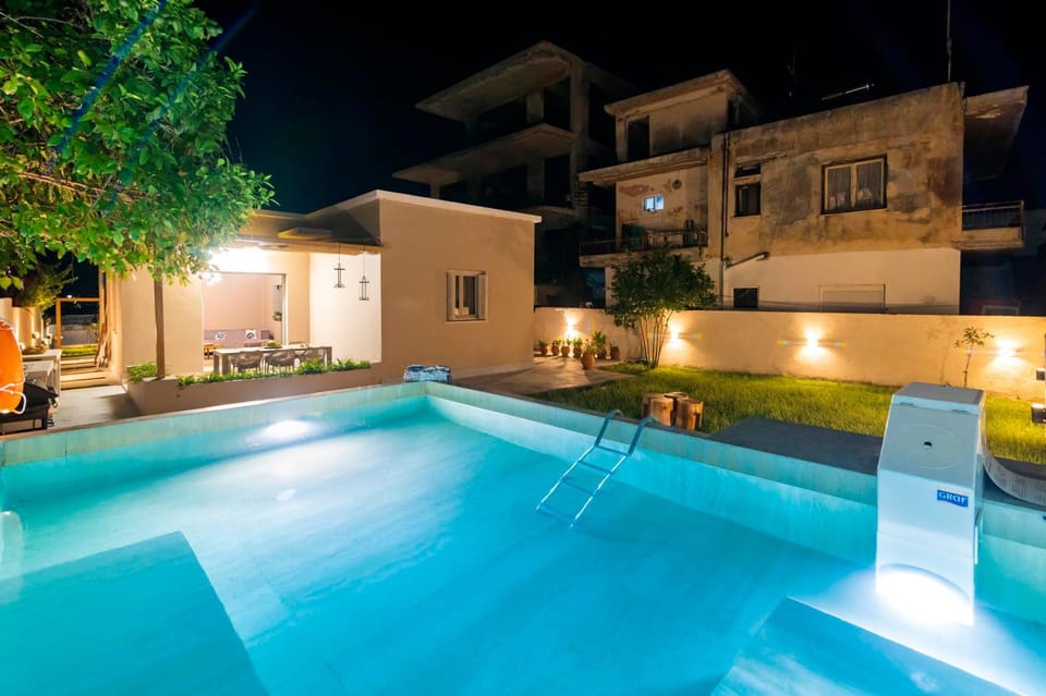 Patio, Swimming pool