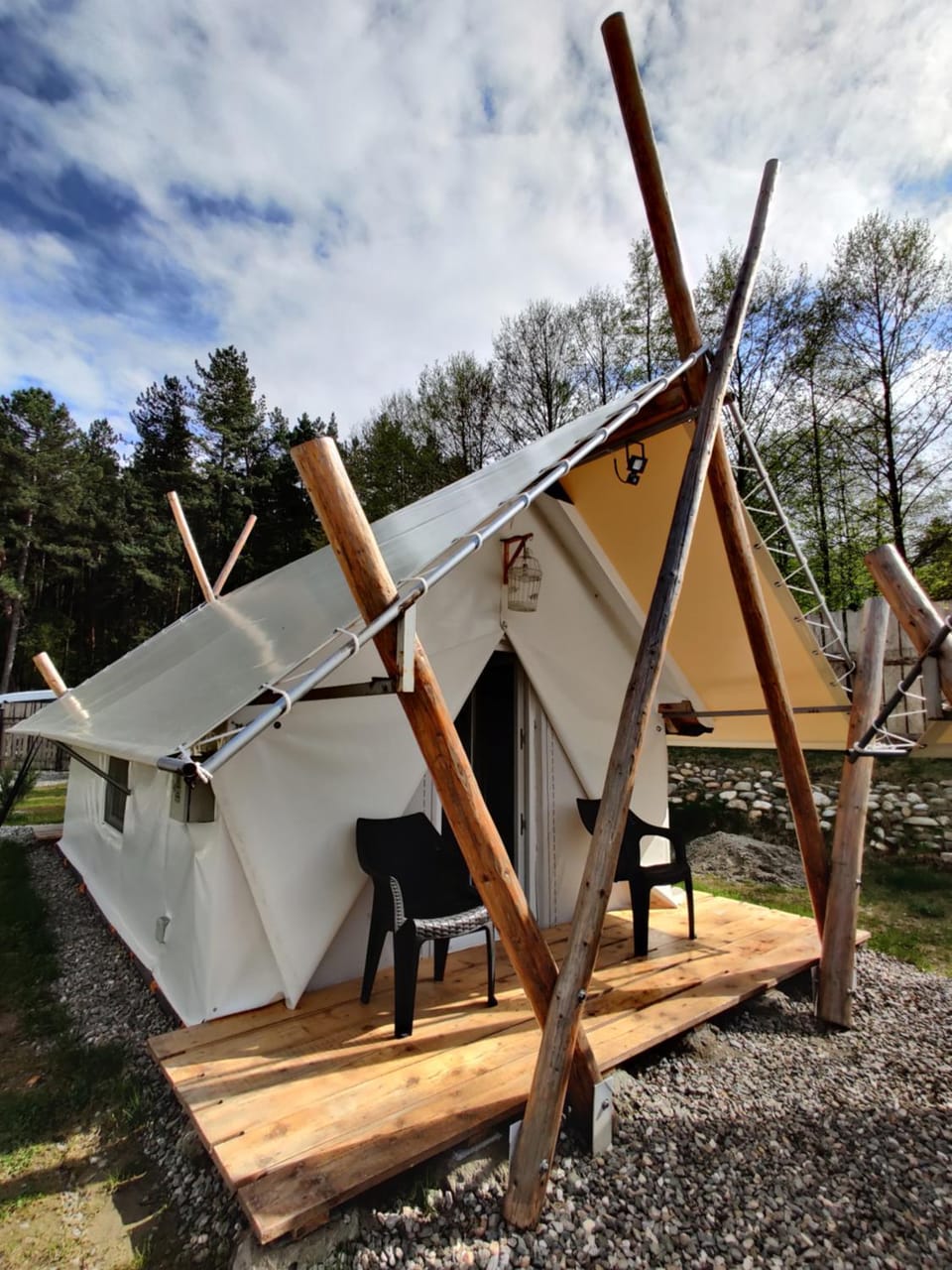 PINIALE GLAMPING TRIB Luxury tent in Romania