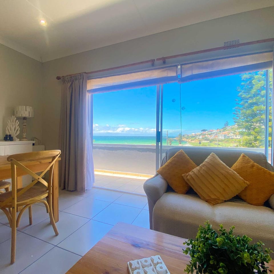 Living room, Sea view