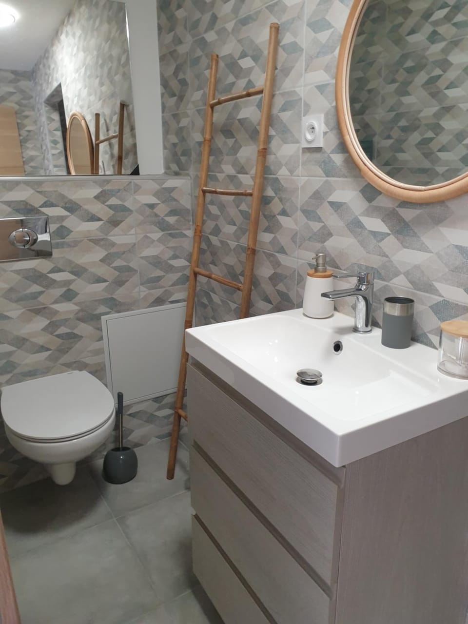Toilet, Bathroom
