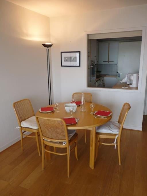 Appartement pour 4/5 personnes, les pieds dans l'eau Apartment in La Baule-Escoublac