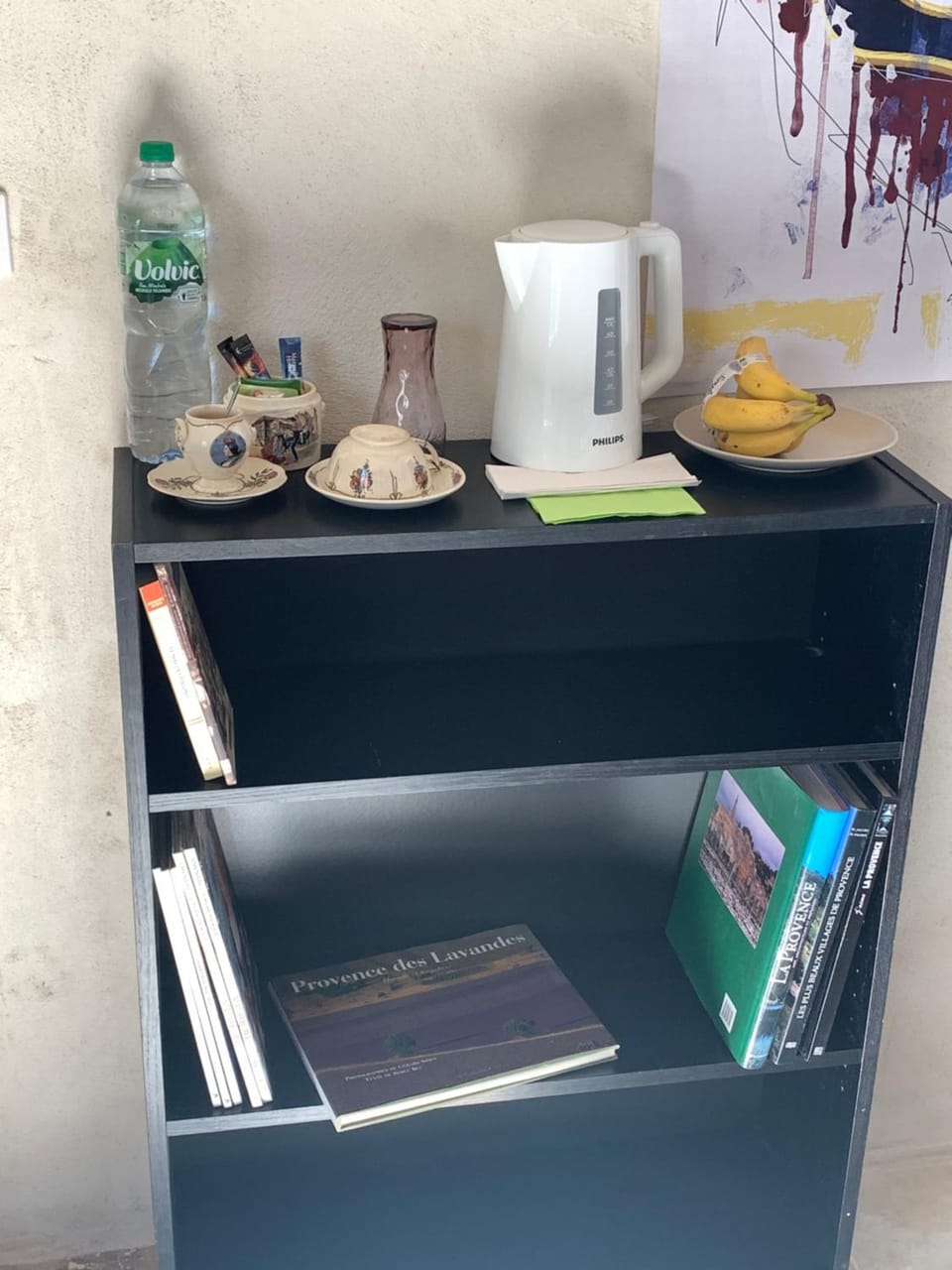 Library, Coffee/tea facilities, Food and drinks