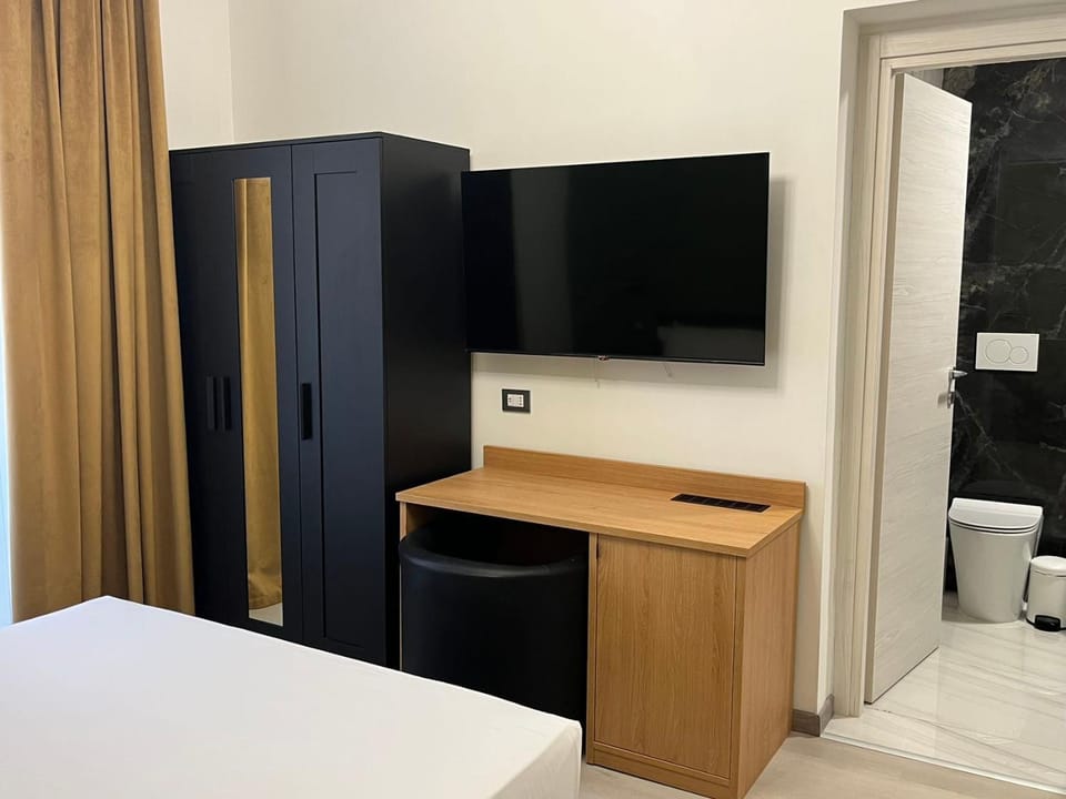 Bed, Bedroom, wardrobe
