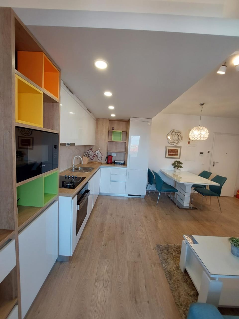 Kitchen or kitchenette, Dining area, pet friendly, stove