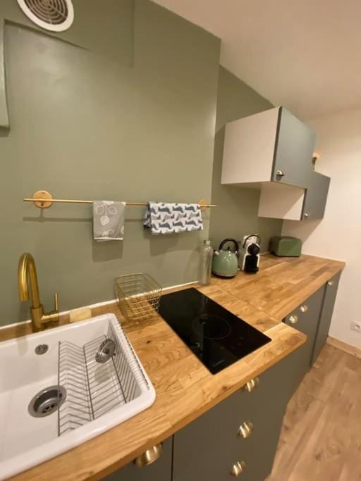 Kitchen or kitchenette, stove