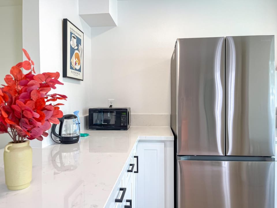 Sweet 2 bd for monthly stay! 20 mi to Disney Apartment in Diamond Bar