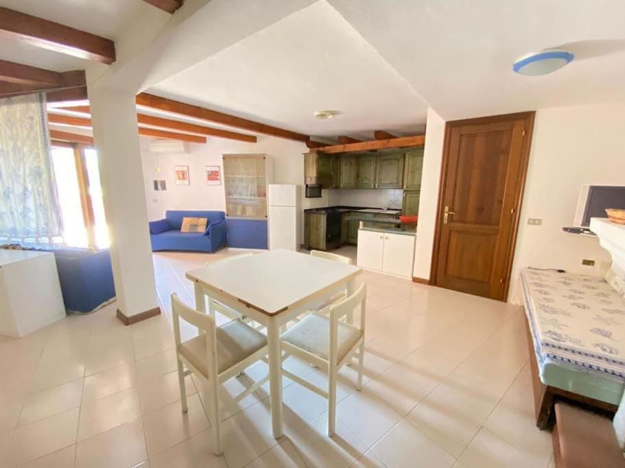 Capo Coda Cavallo vista mare Apartment in Sardinia