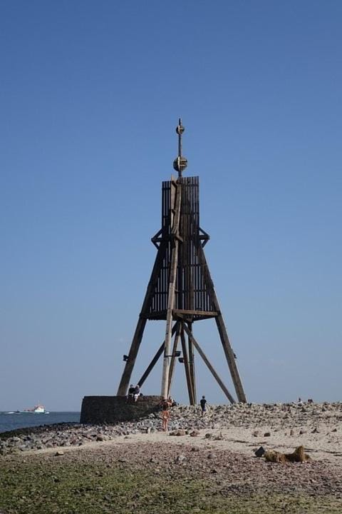 Nearby landmark