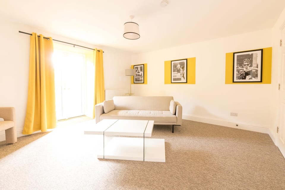 Living room, Decorative detail, Seating area