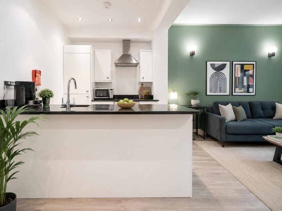 Kula London Tower Bridge Apartment in London