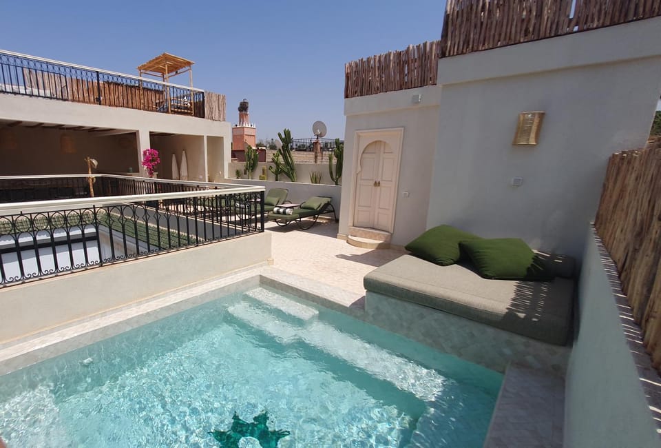 Balcony/Terrace, Swimming pool